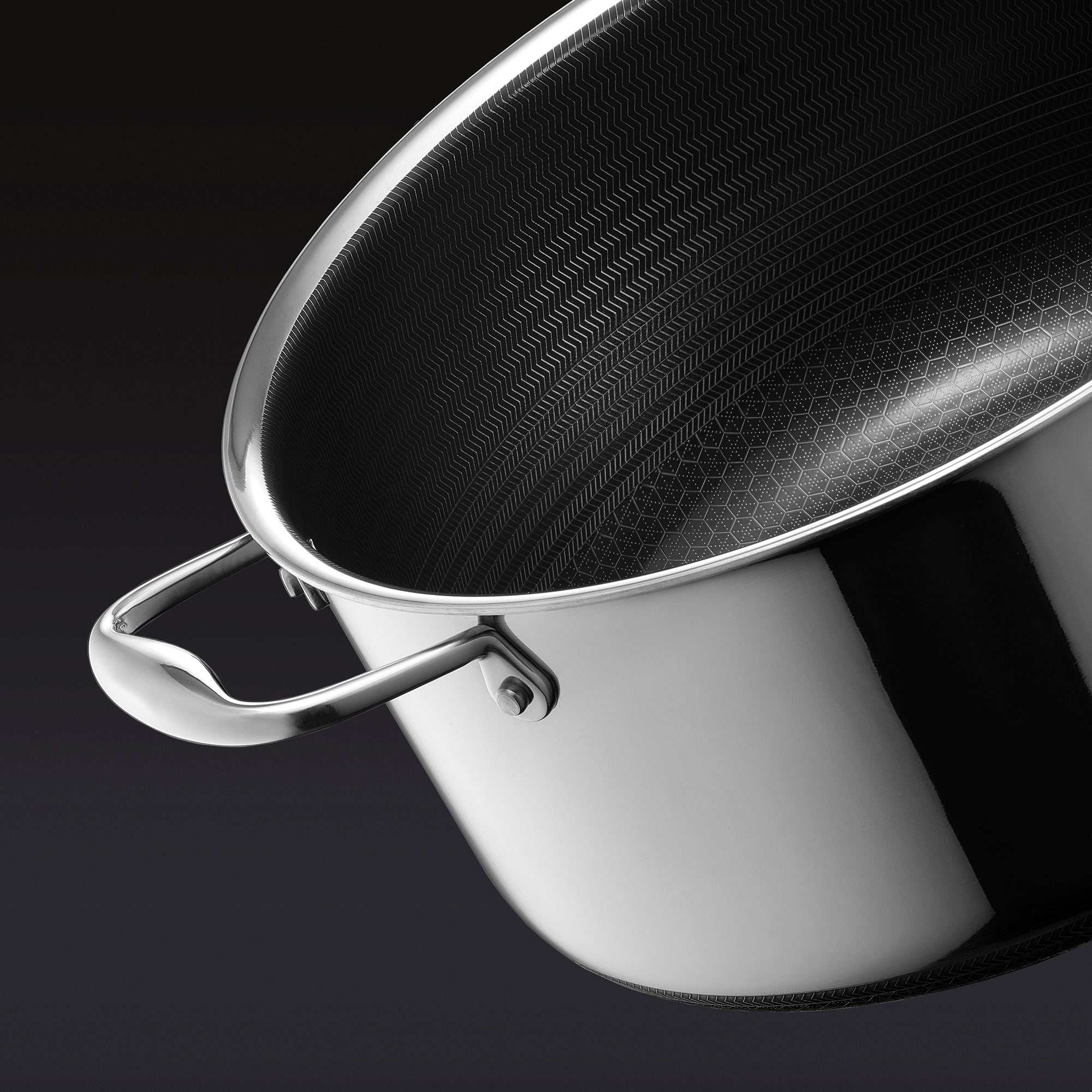 Hybrid Oval Dutch Oven, 6.5-Qt - Image 7