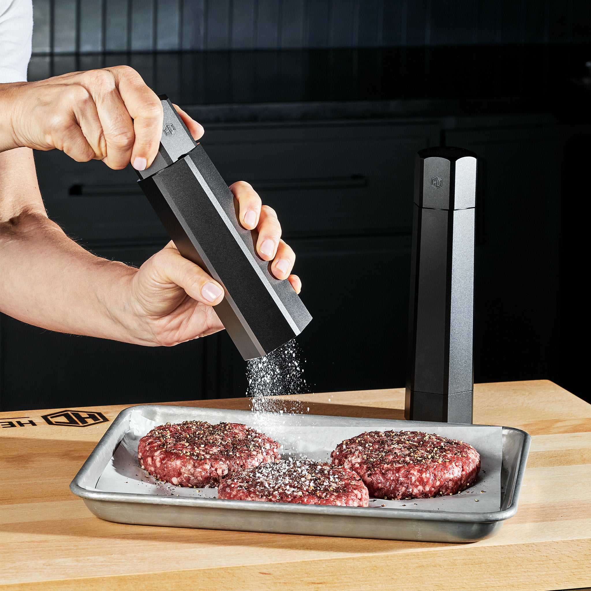 HexMill Salt and Pepper Grinder Set - Image 4