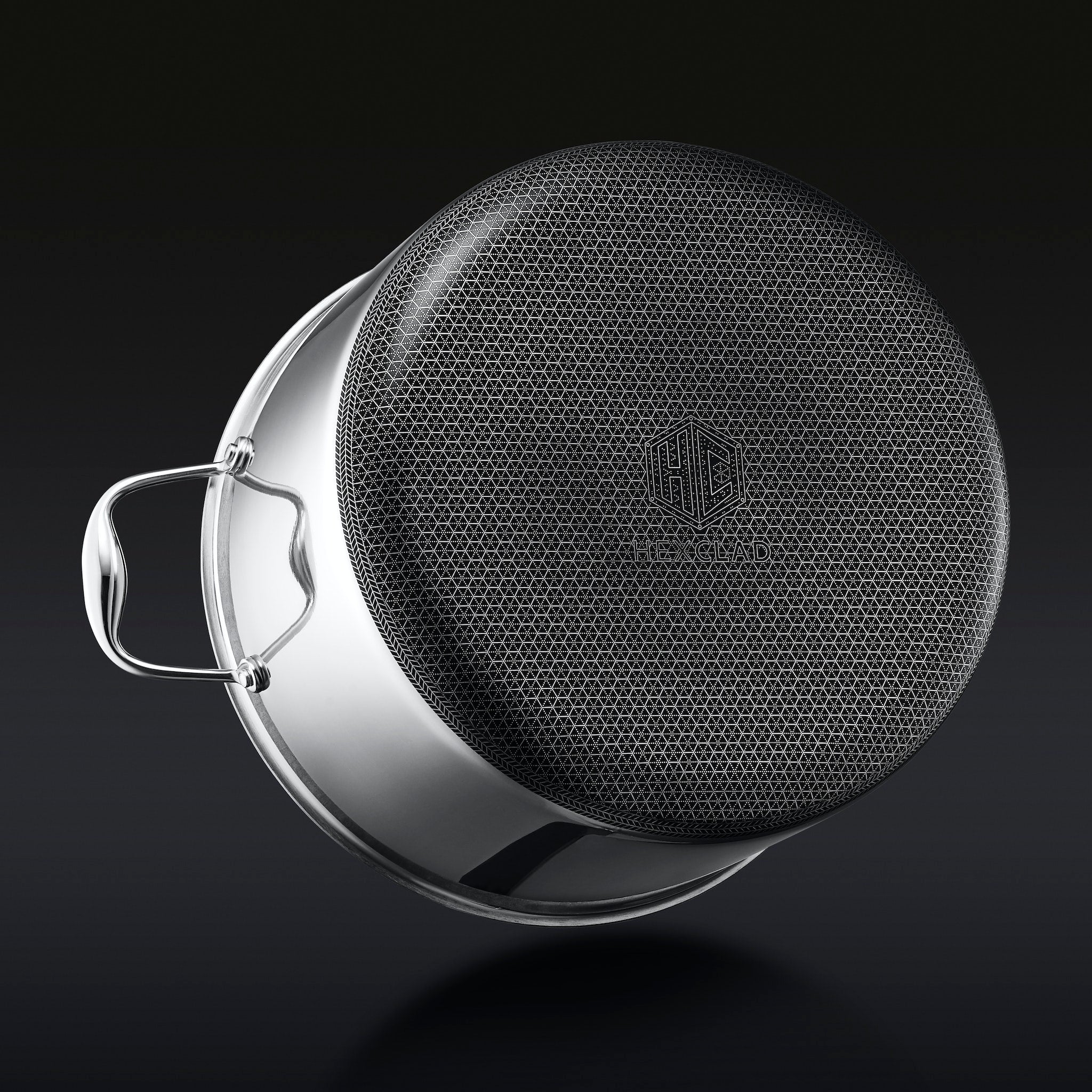 Hybrid Stock Pot with Lid, 10-Qt - Image 3